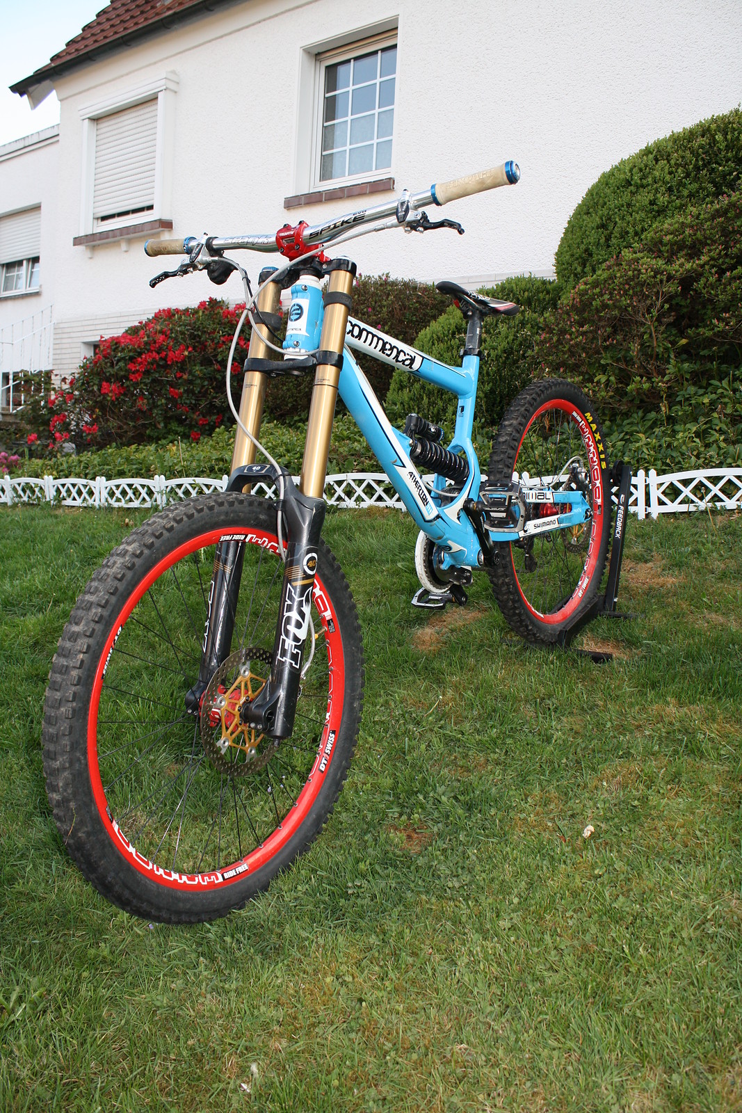 commencal dh v2