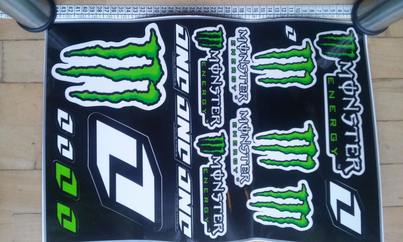 One Industries / Monster Energy Monster Energy Aufkleber ...