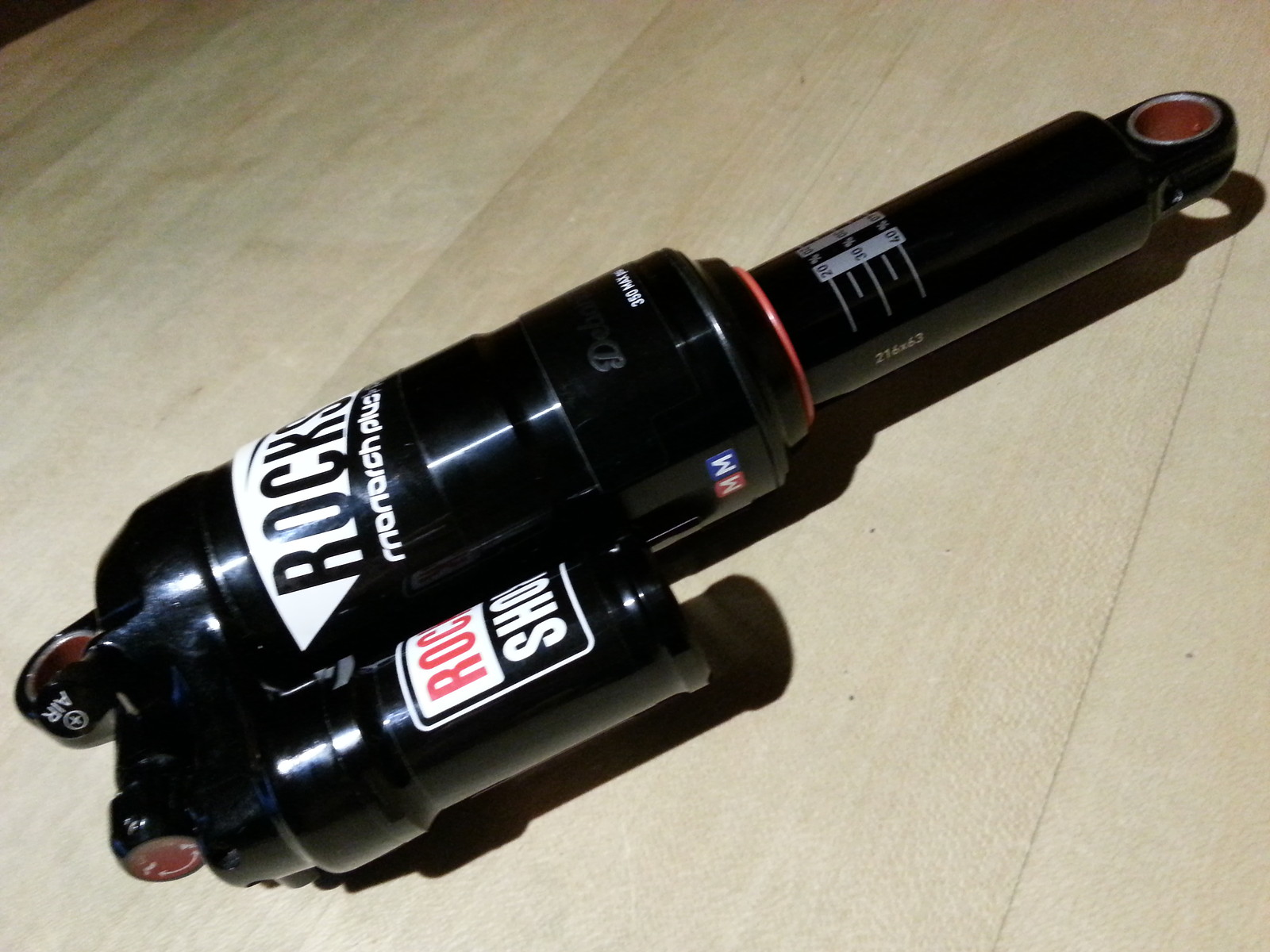 Rock Shox Monarch Plus Debonair RC3 Tune M/M | Bikemarkt ...