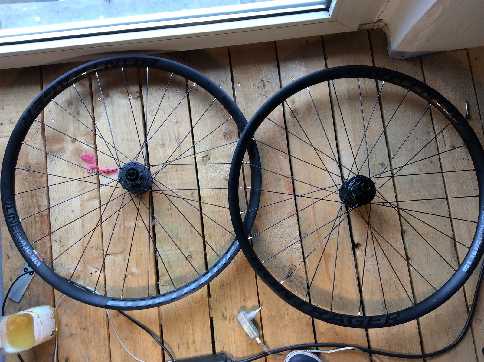 bontrager line comp wheels