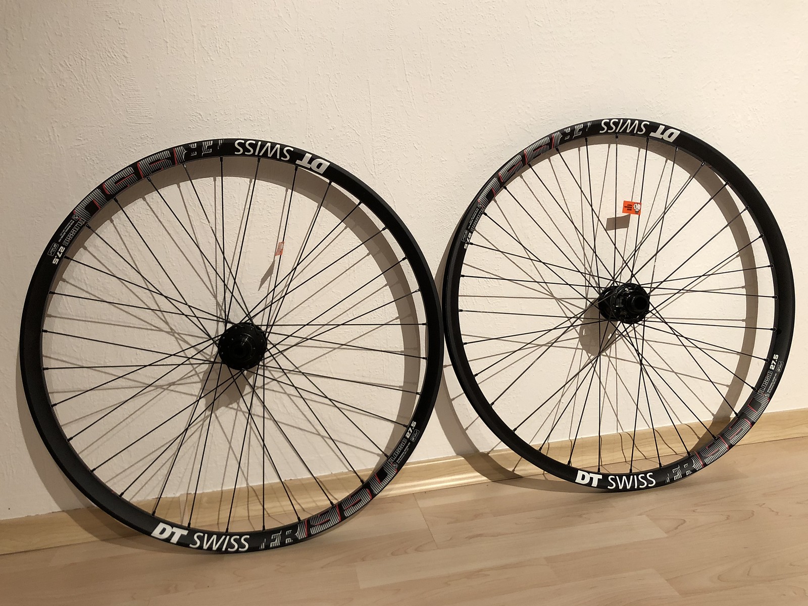 dt swiss fr 1950 classic 27.5 wheelset