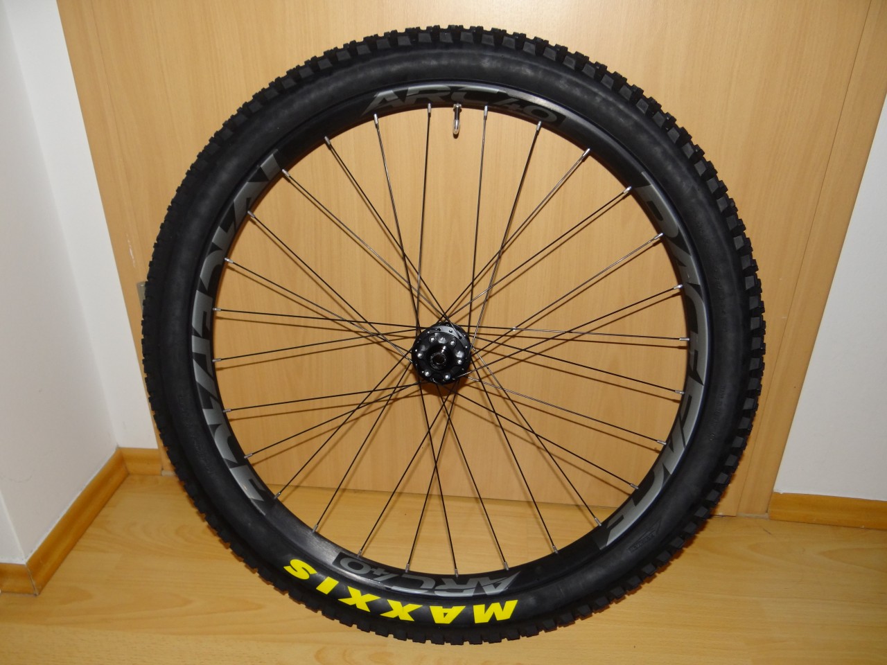 race face arc 40 rims