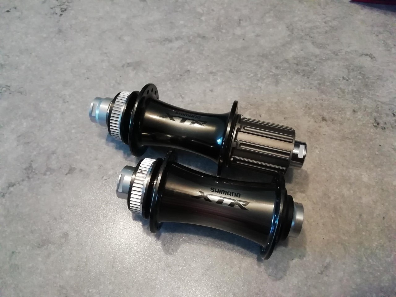 shimano xtr hubs