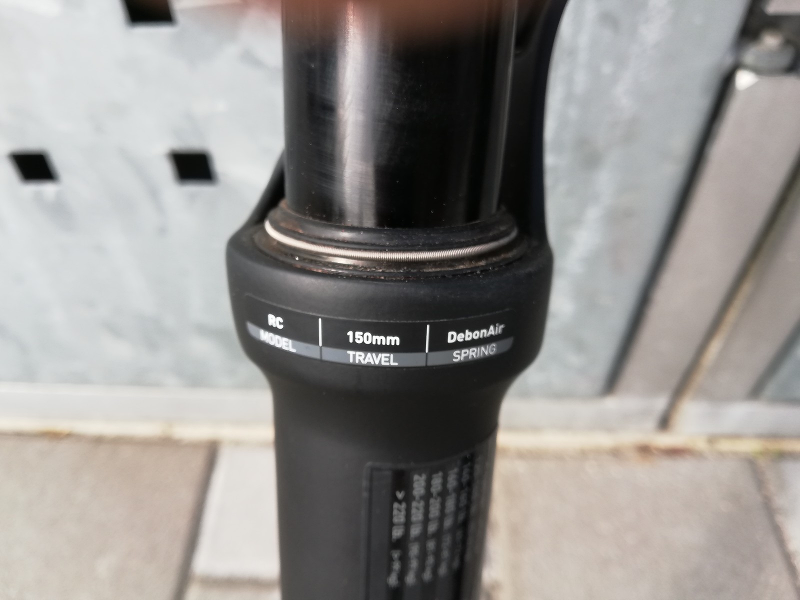 rockshox yari 140mm 29