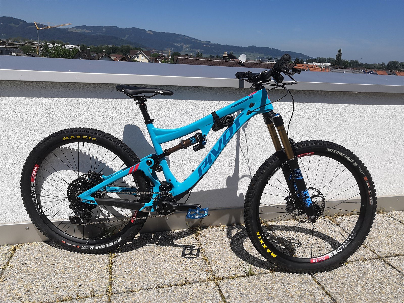 pivot mach 6 carbon 2018