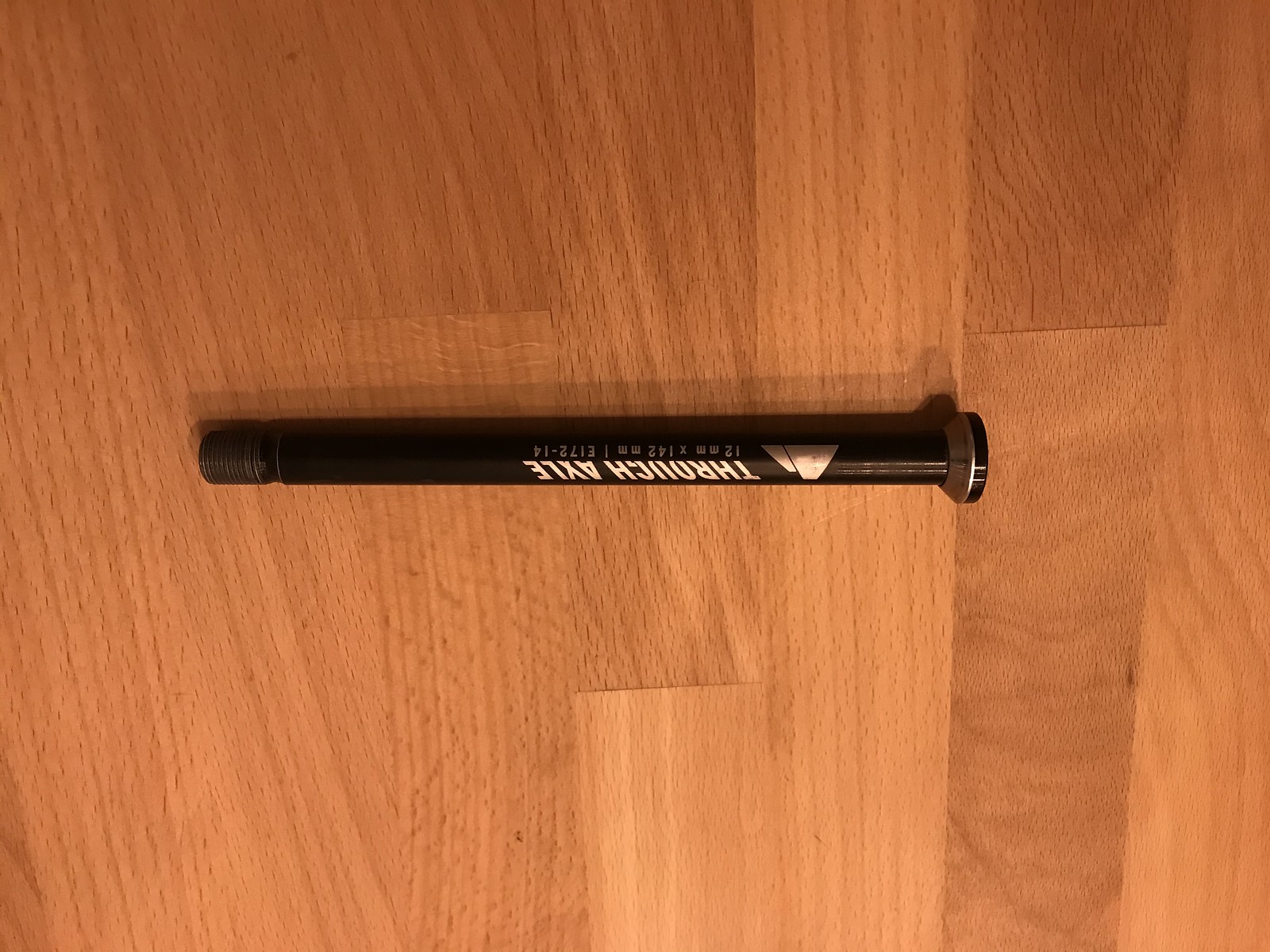 Canyon Steckachse 12x142 mm schwarz Bikemarkt.MTBNews.de