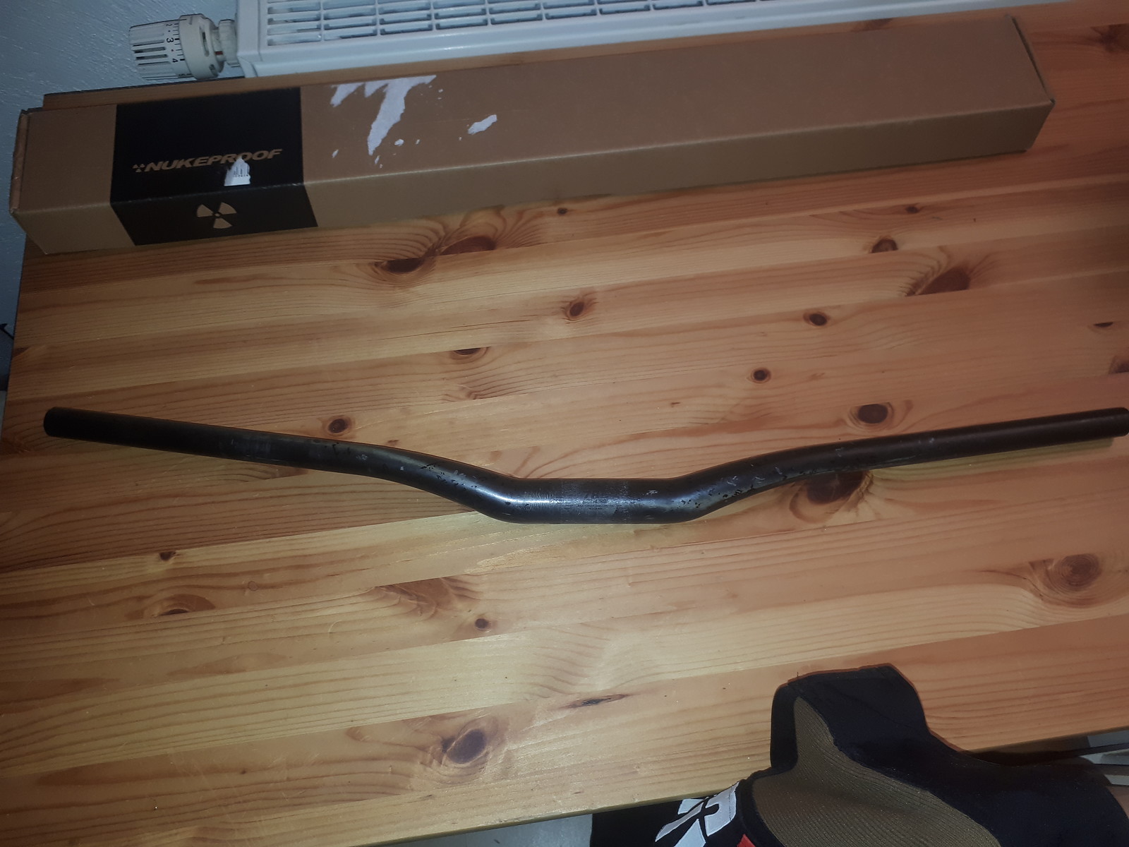 nukeproof horizon carbon riser bar