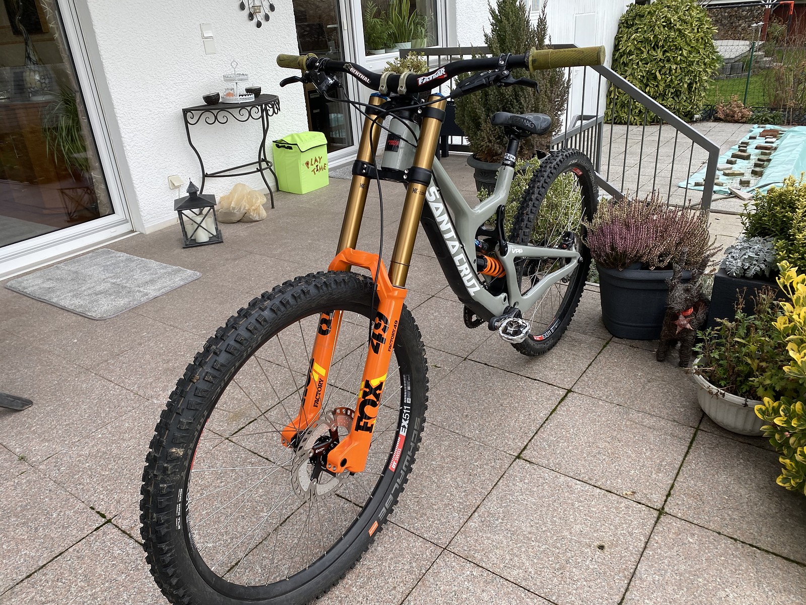 Santa Cruz V10 cc 29'' 2019 M Box Fox NEU | Bikemarkt.MTB ...