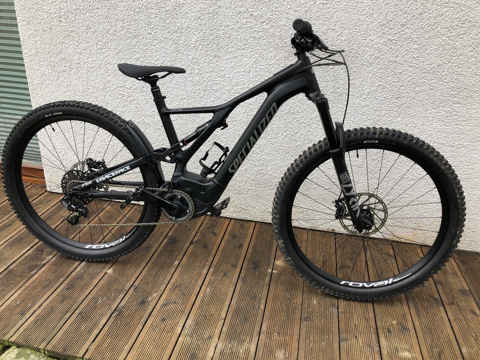 specialized turbo levo 2020 electric mountain bike