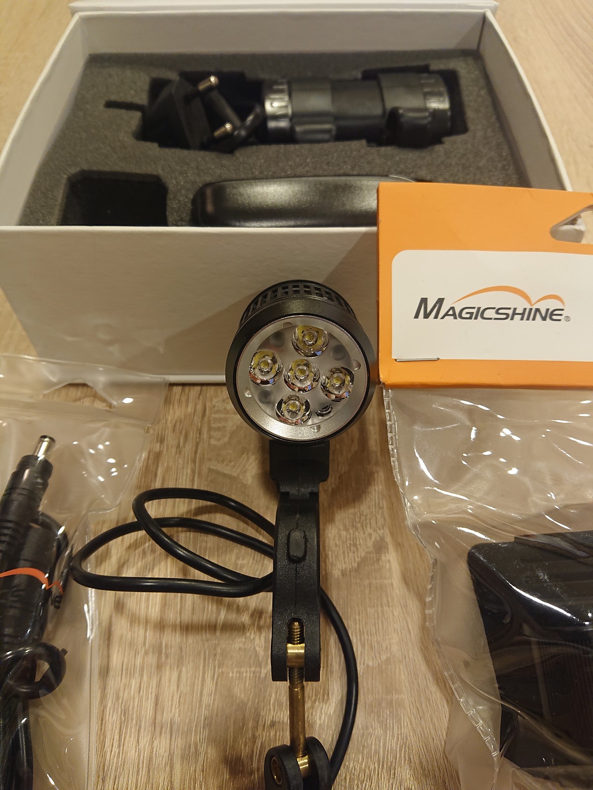 Magicshine MJ879 Outdoor LED Helmlampe, Mtb Lampe