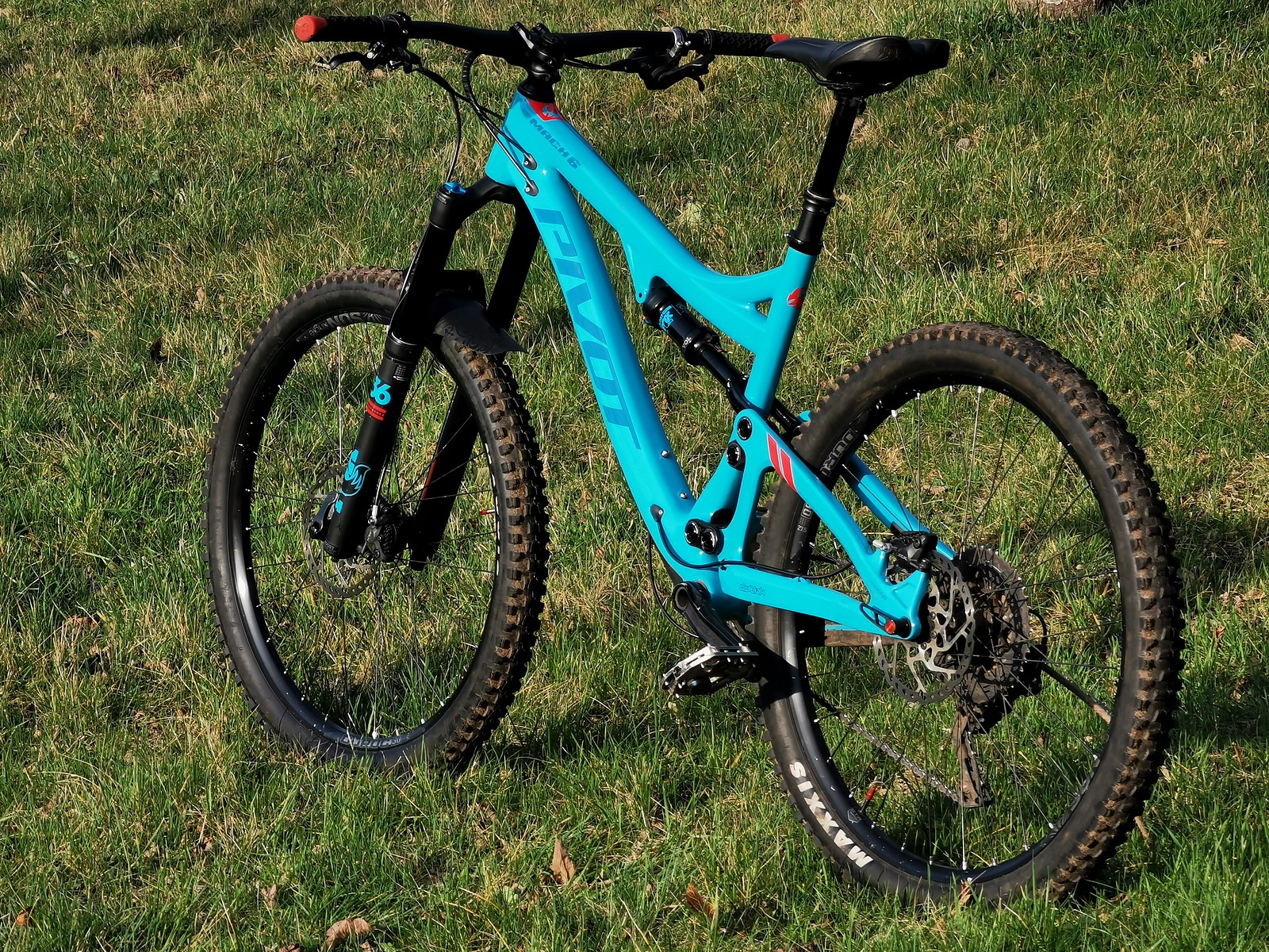 pivot bike price