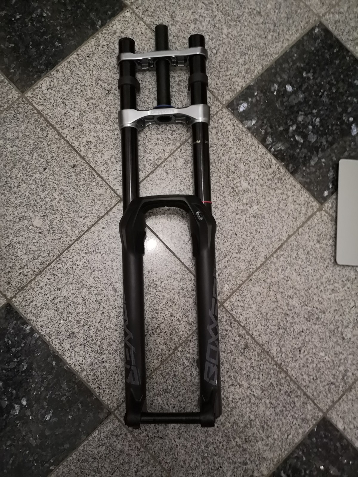 rockshox boxxer select suspension fork