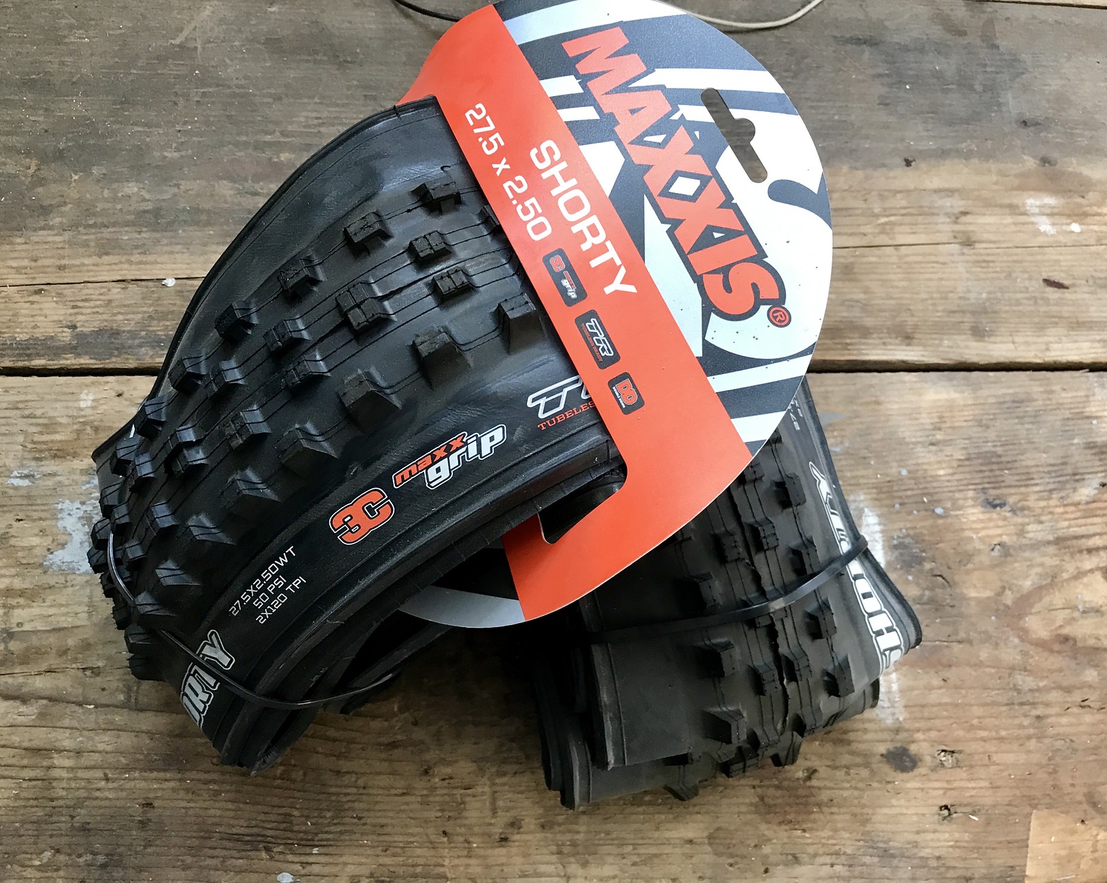 maxxis shorty 26 2.4