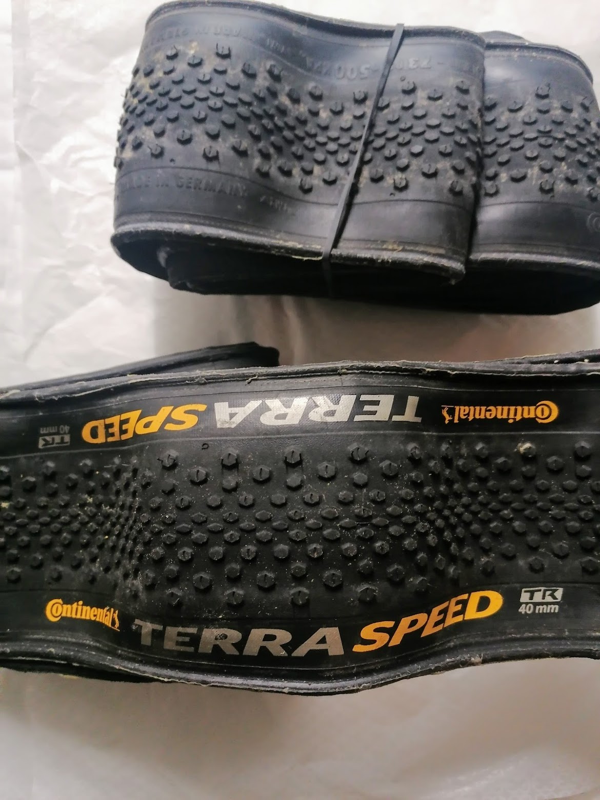 continental terra speed 700x40