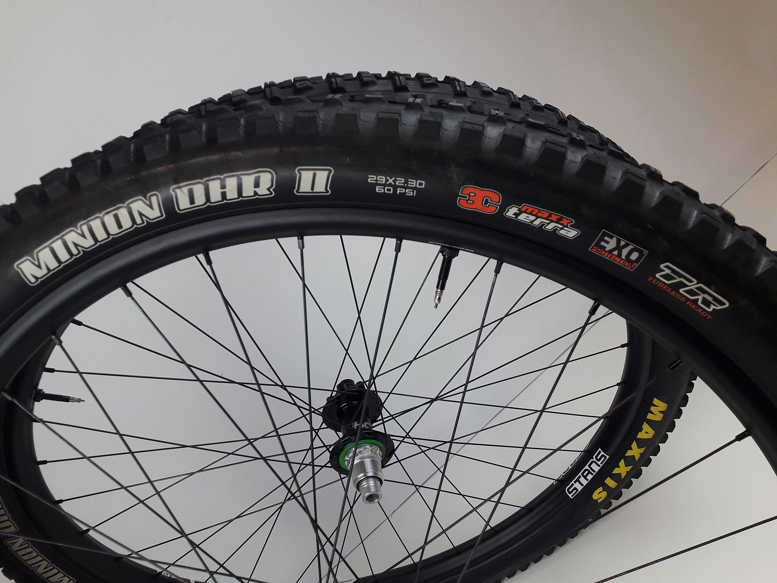 maxxis minion dhr ii 29x3 0