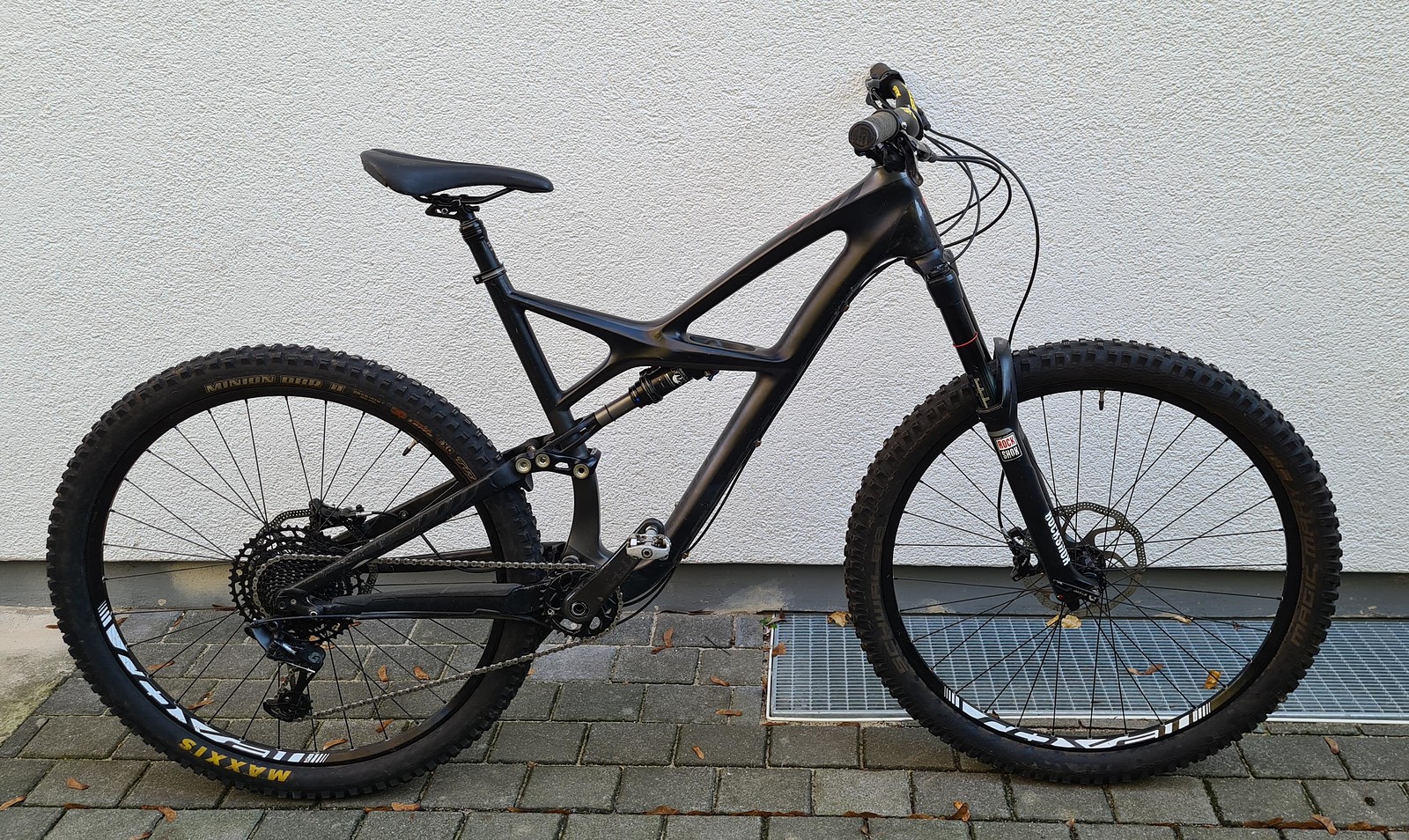 specialized enduro pro carbon