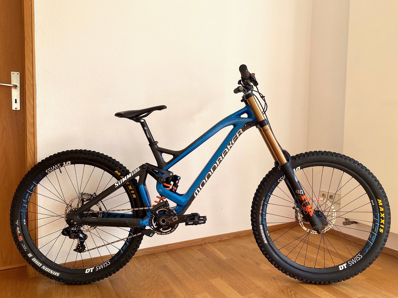 mondraker summum carbon pro 2019
