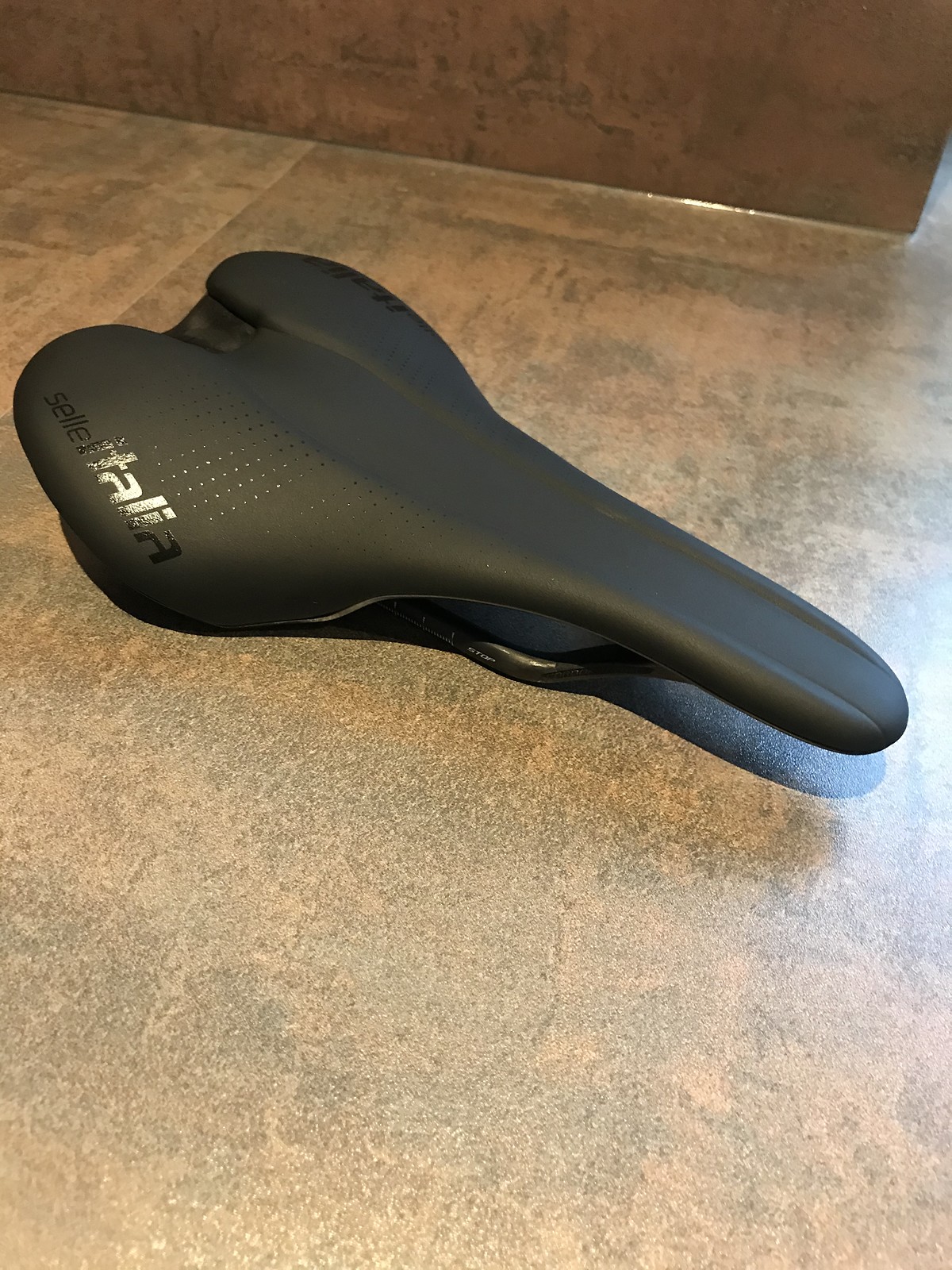 selle italia slr boost kit carbonio superflow l3