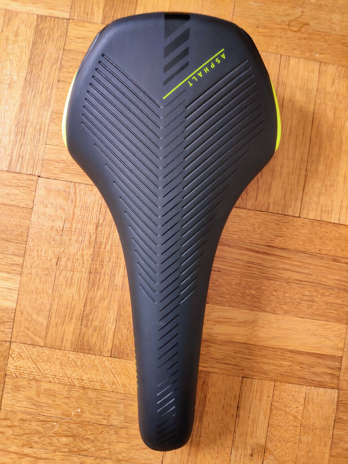 selle royal asphalt saddle