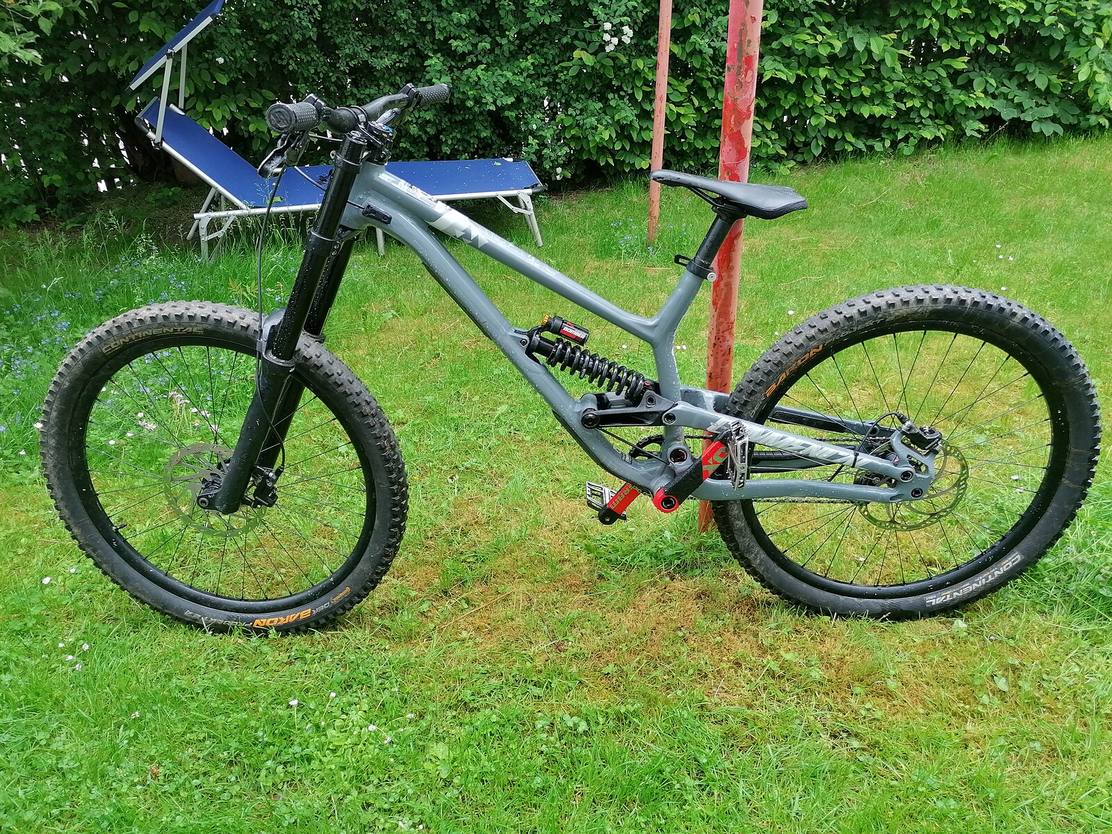 commencal furious 650b