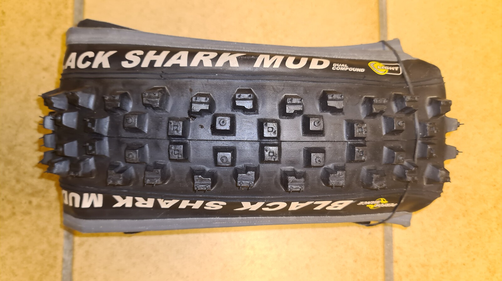 26" Schwalbe Black Shark Light Fahrrad Reifen 