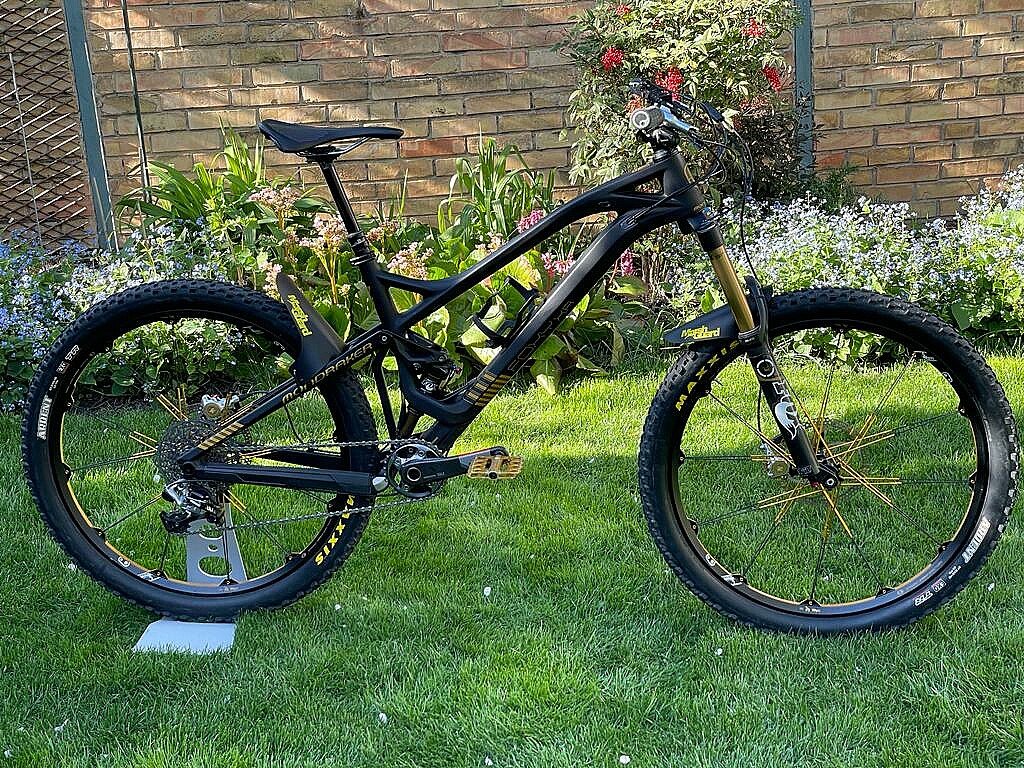 Mondraker Foxy CARBON XR Bikemarkt.MTB News