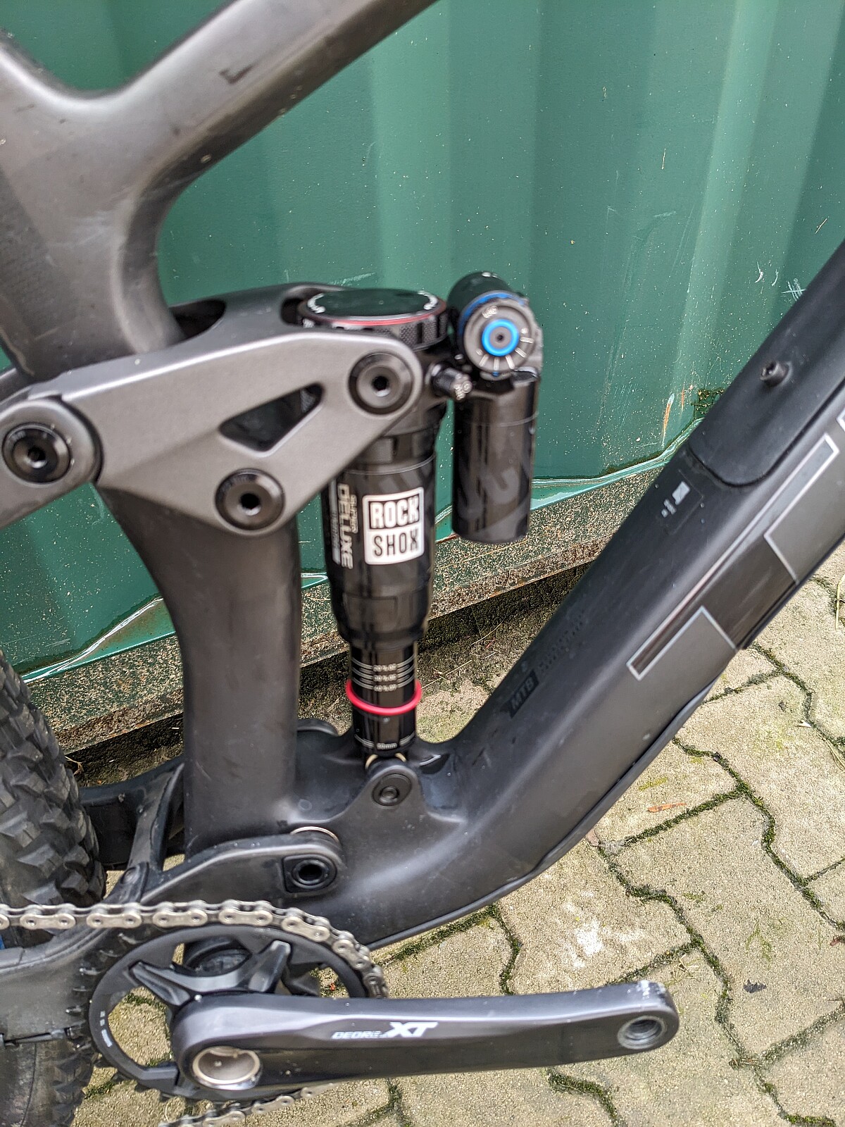 trek fuel rock shox