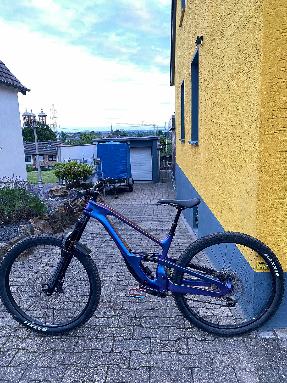 cannondale jekyll blue