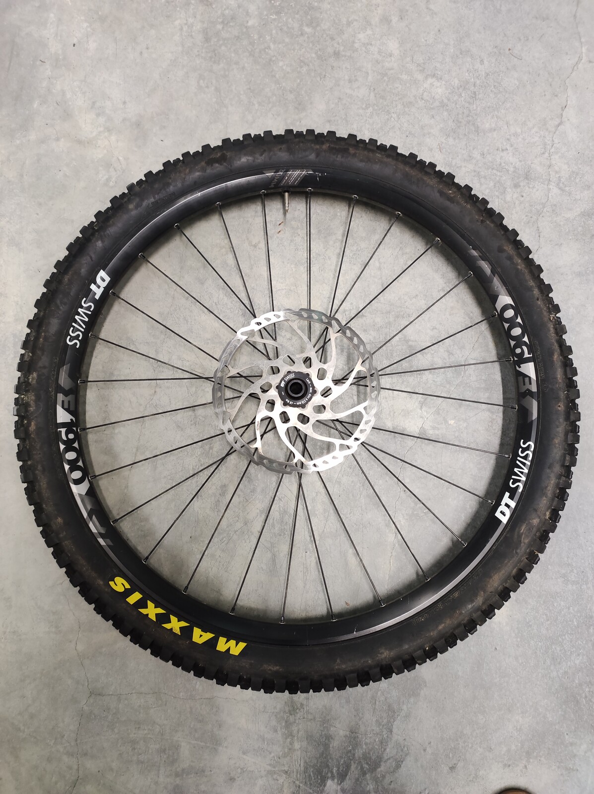 Dt swiss e1900 online spline 27.5