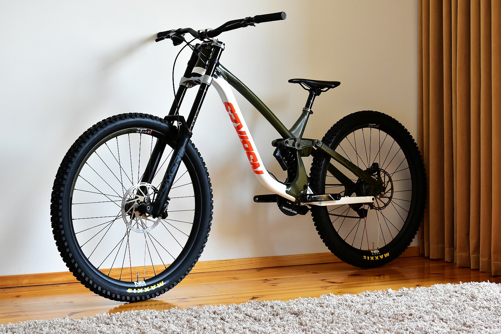 NS Bikes NS Fuzz 29 L Large Downhill Freeride Bikemarkt.MTB