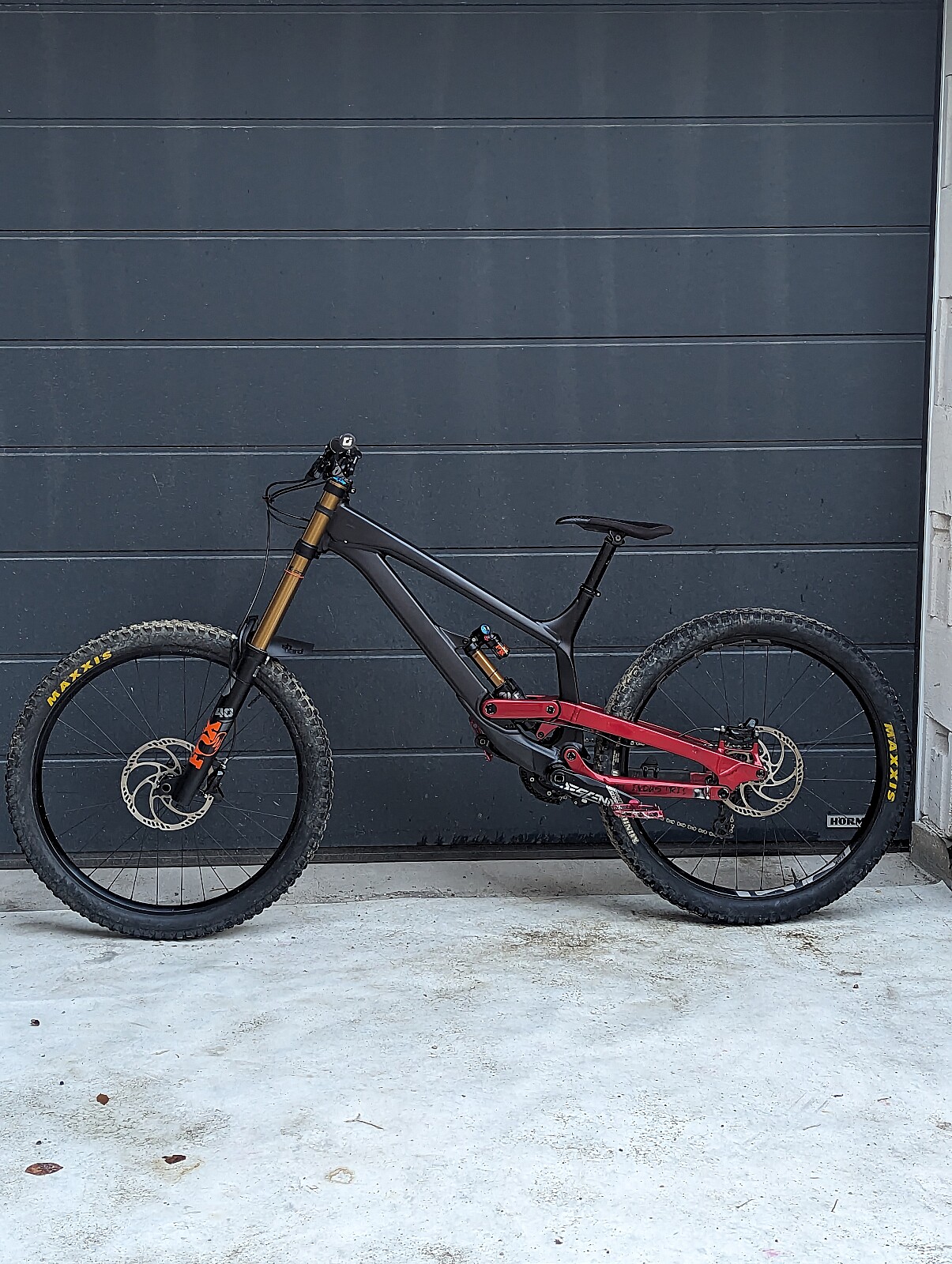 Yt industries downhill discount bike