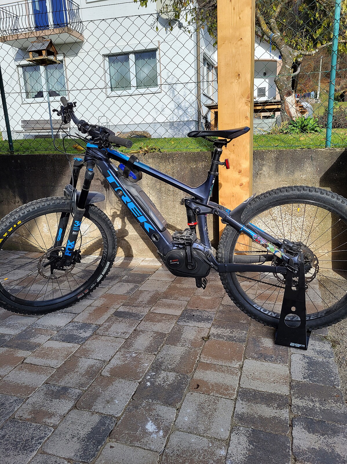 Trek powerfly cheap lt 8