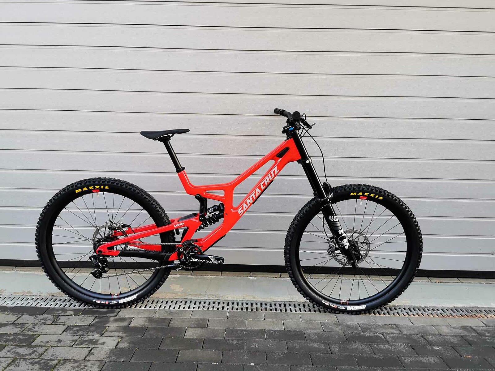 Santa Cruz Bicycles Santa Cruz V10 Carbon CC DH S Kit Gr. M