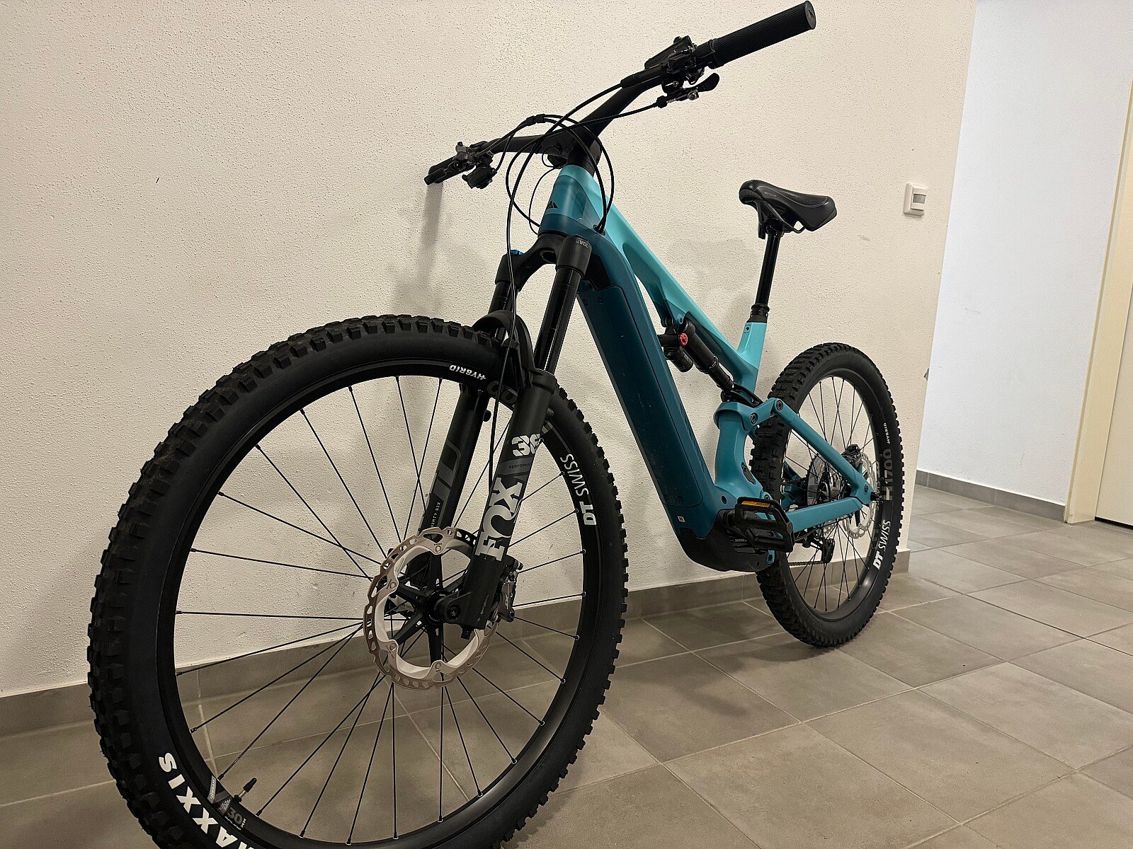 Canyon Spectral ON CF 8 E Bike 2021 Gr. M Bikemarkt.MTB News