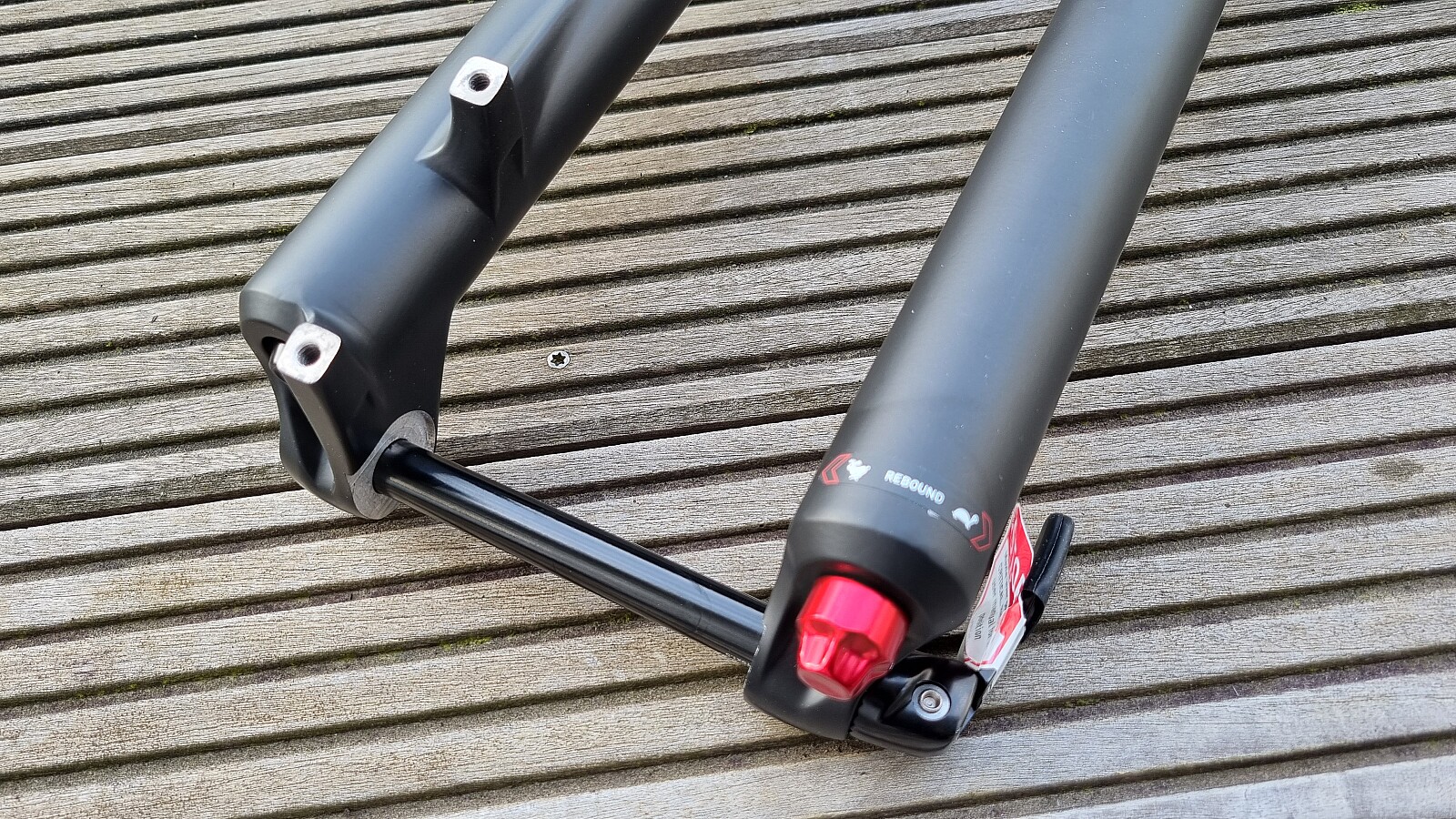 Rockshox yari best sale 140mm 29