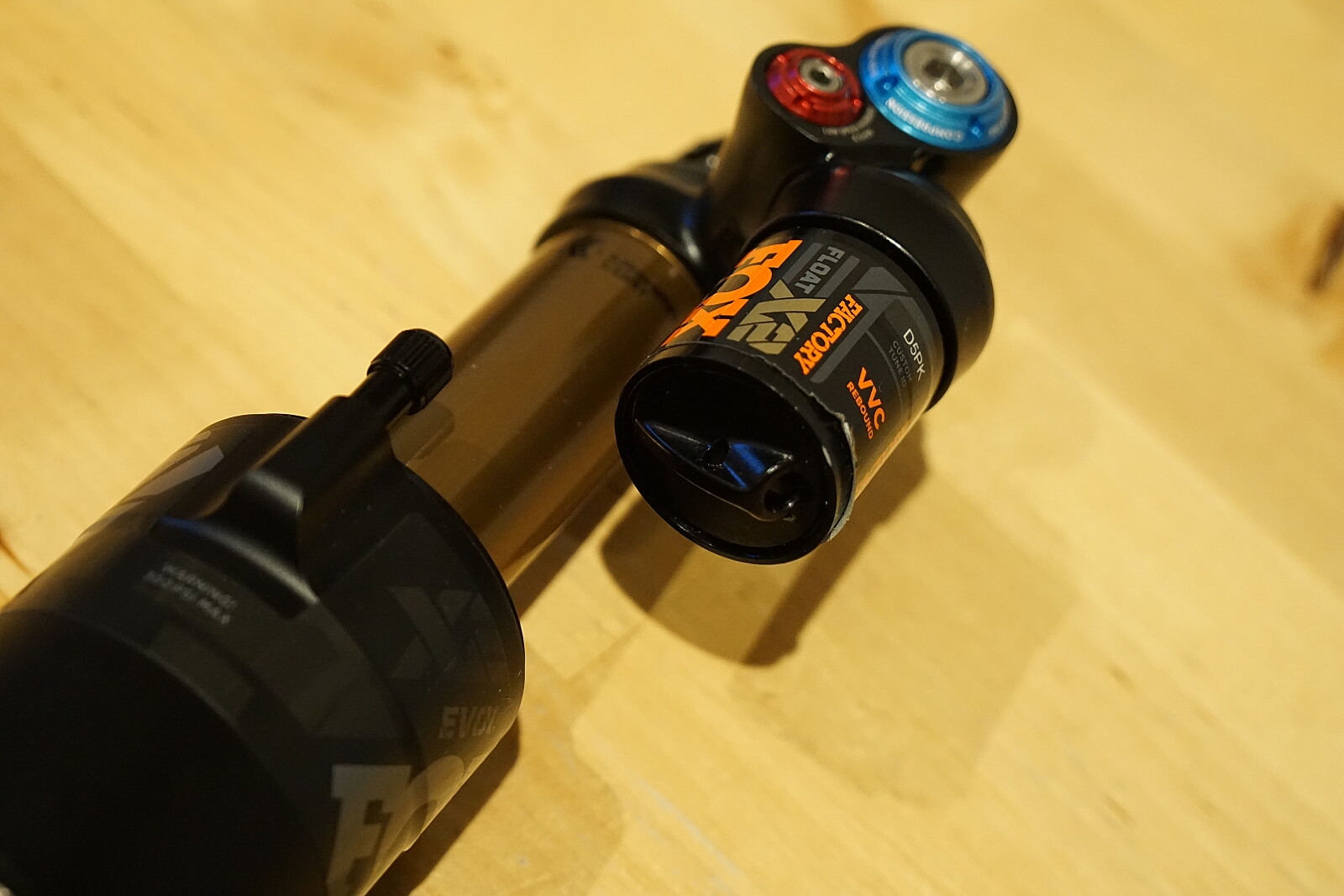 Fox Racing Shox Float X2 Factory Kashima 230x60 | Bikemarkt.MTB-News.de