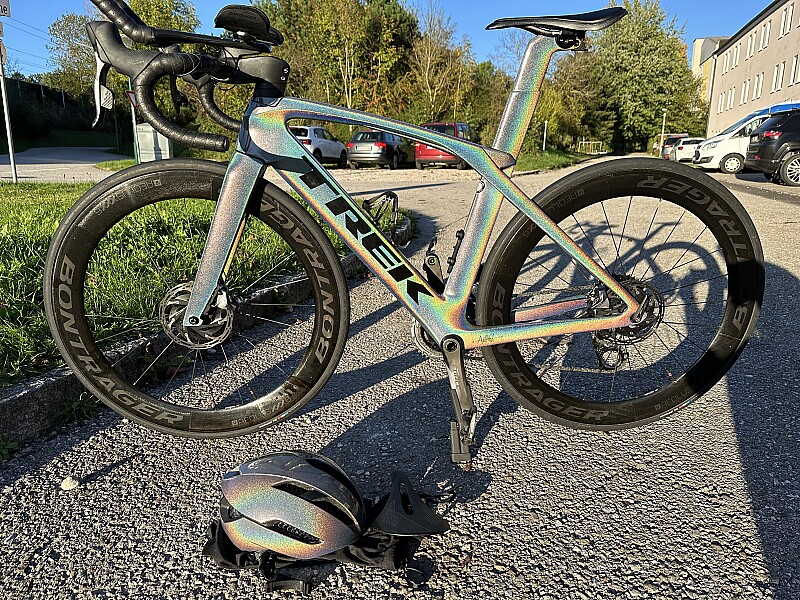 Trek prismatic pearl
